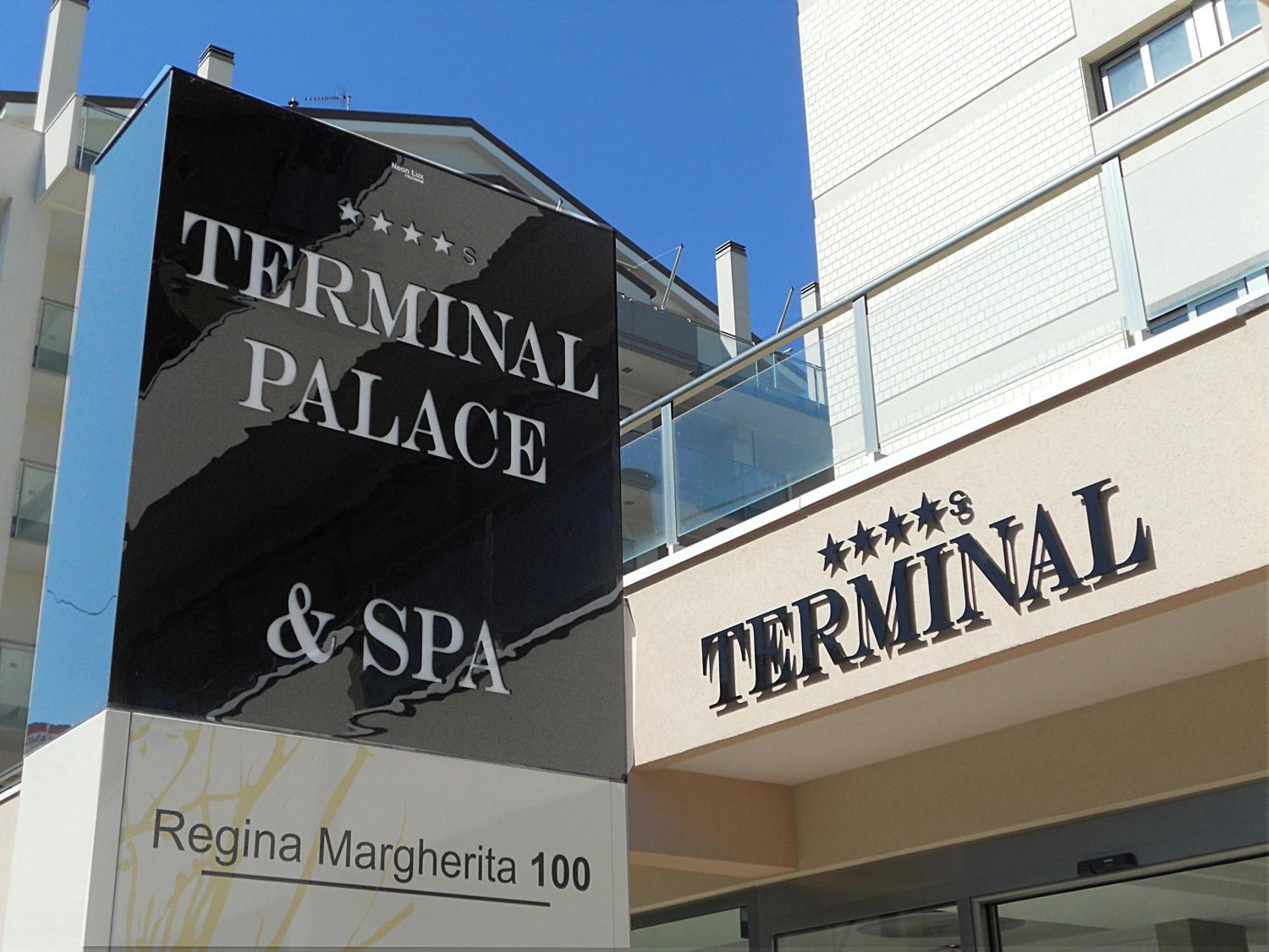 Terminal Palace&SPA Rímini Exterior foto