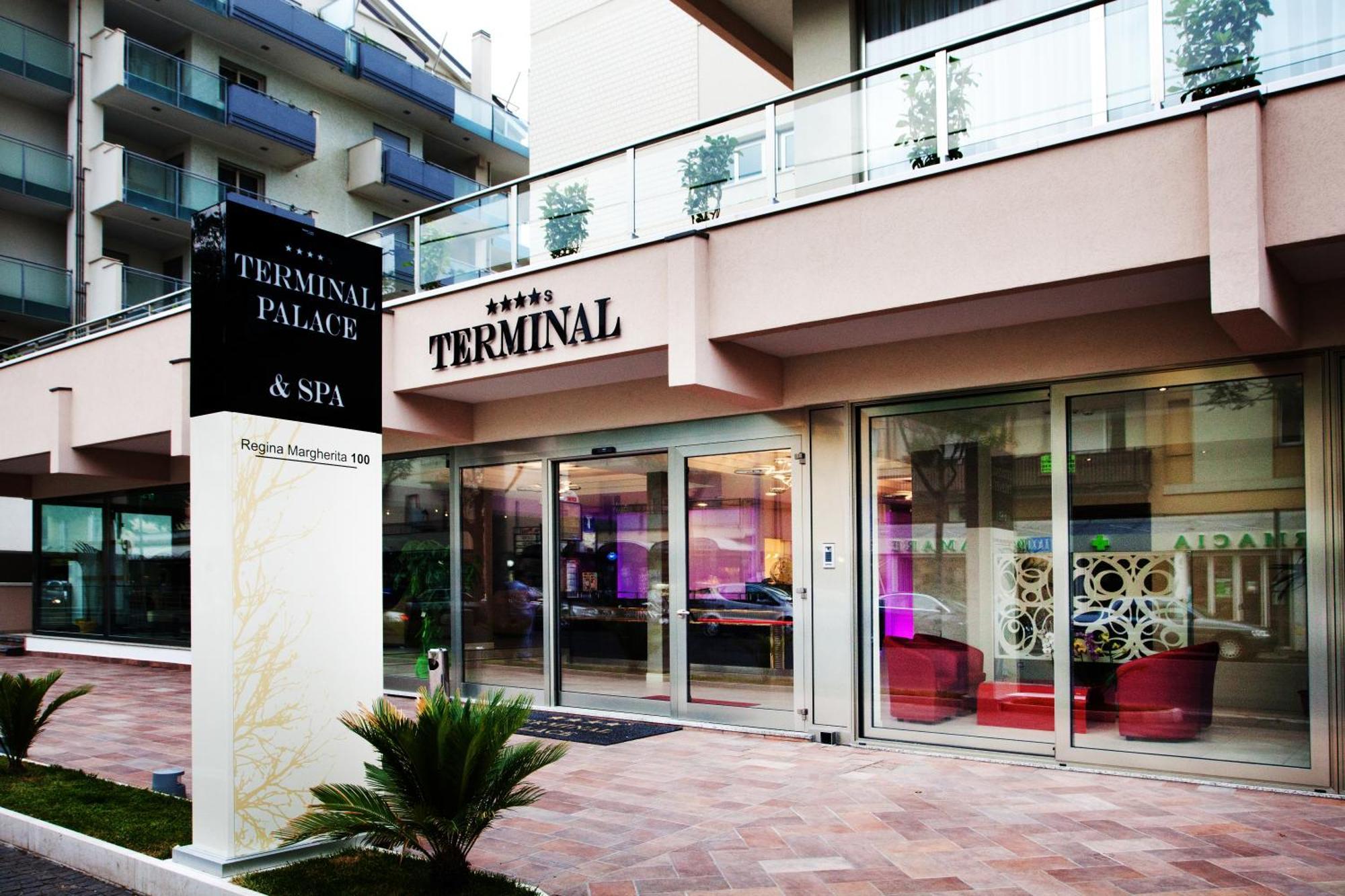 Terminal Palace&SPA Rímini Exterior foto